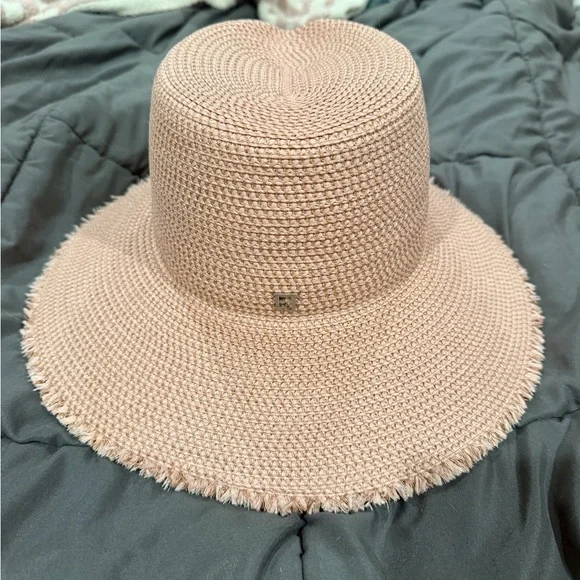 Eric Javits Blush Pink Women's Hat - Picture 4 of 4